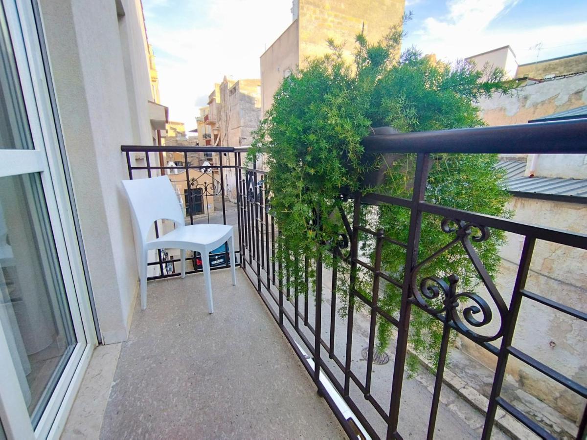 Alcamo Rooms 1 piano con garage privato Esterno foto